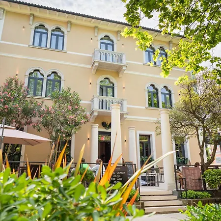 DeGrassi Boutique Garni Hotel Izola-3
